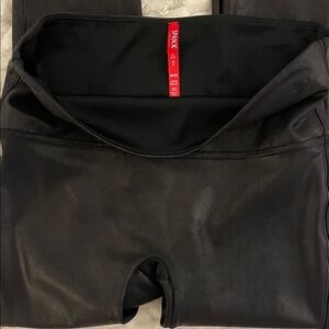 SPANX Shiny faux leather Black High-Waist  petite Leggings